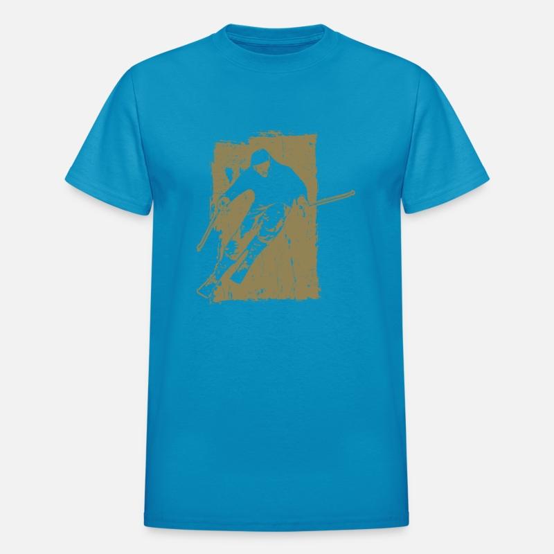 Ski Adventure in Grunge Style: Winter Magic in the